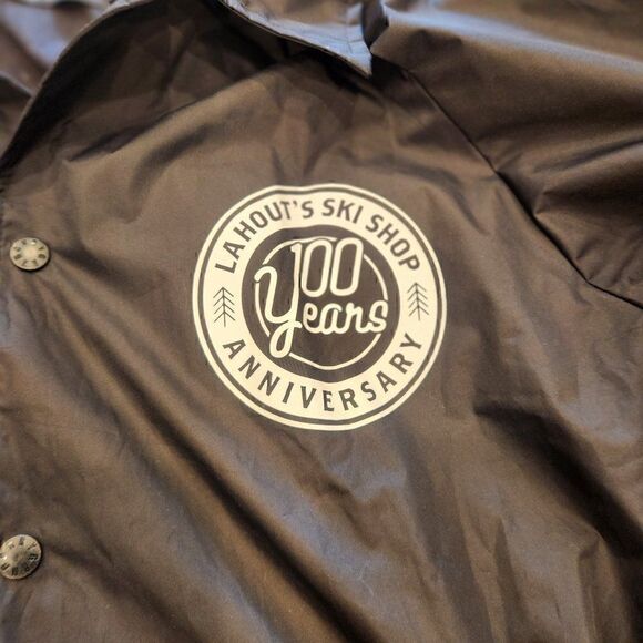 CG Habitas XL lined windbreaker. Lahout's Ski Shop 100 year anniversary - Picture 3 of 4